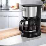 Black+Decker Coffee Maker with Glass Carafe Black 750 Watt - Image 4